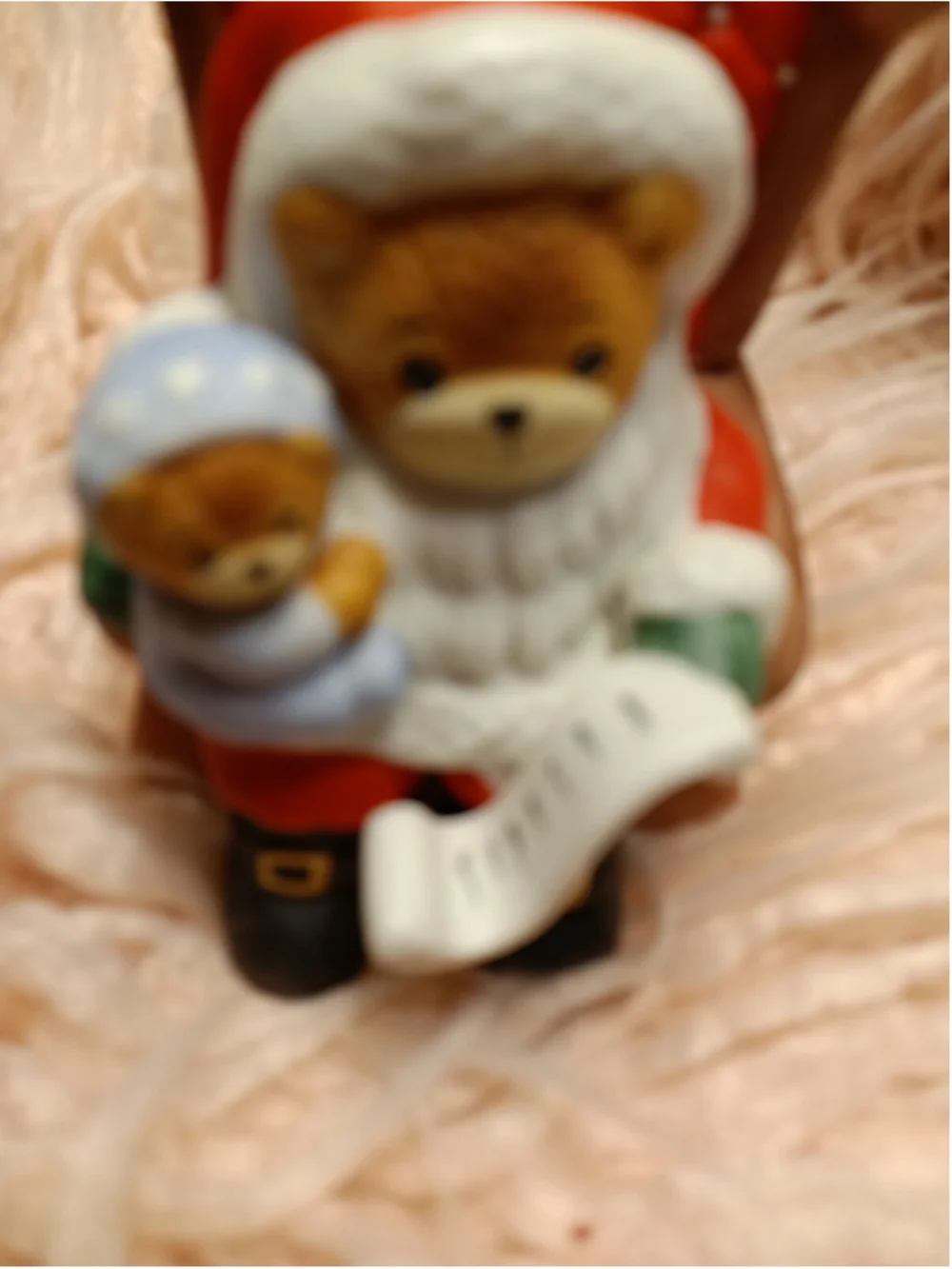 LUCY & ME 1986 Here Comes Santa Claus Music Box Santa List & Child Lucy Rigg